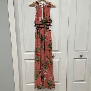 Express Maxi with side cut outs